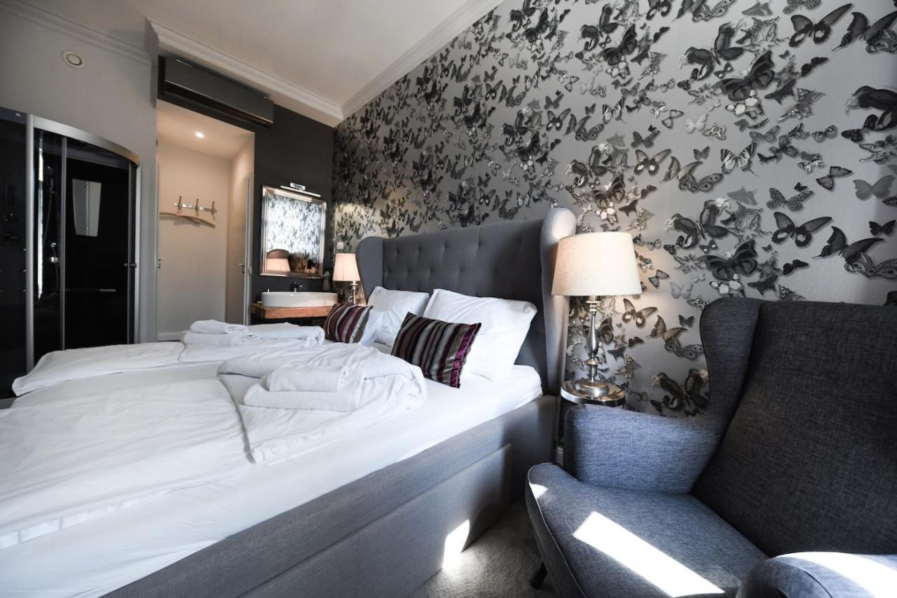 Blue Velvet Hotel Будапеща Екстериор снимка