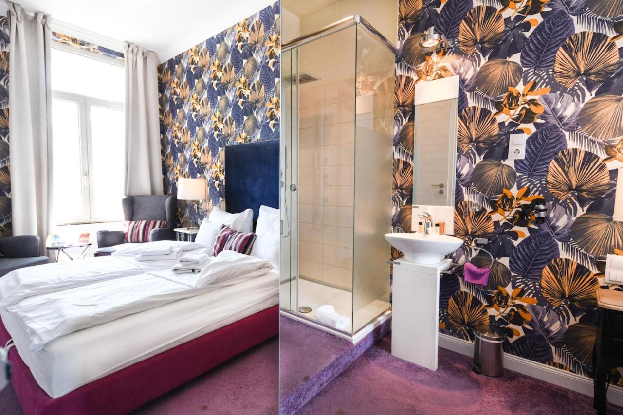 Blue Velvet Hotel Будапеща Екстериор снимка